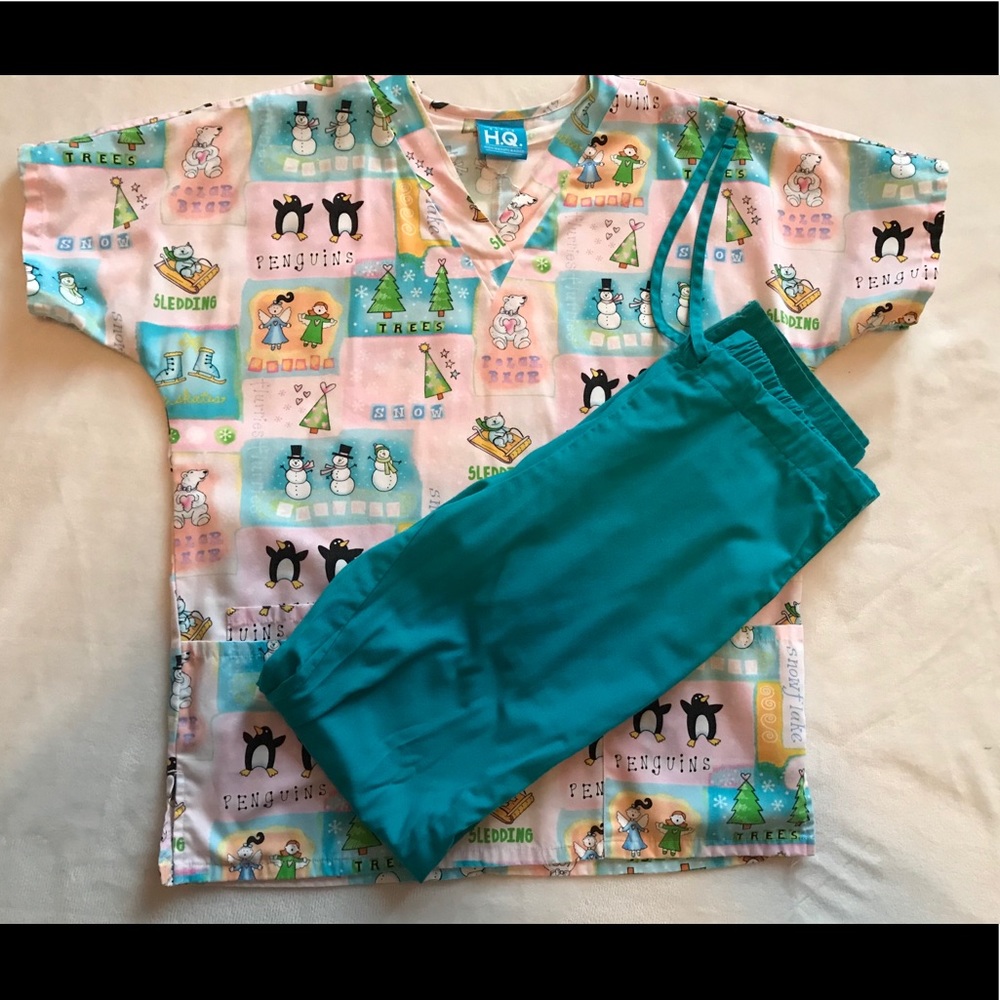 Scrub set